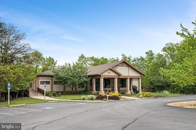 125 LAKE HOLLIDAY, Cross Junction, VA 22625