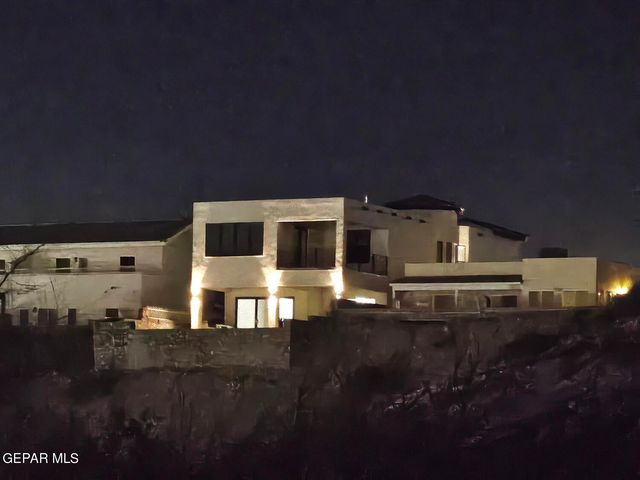 252 Hidden Crest Cir Circle, El Paso, TX 79912