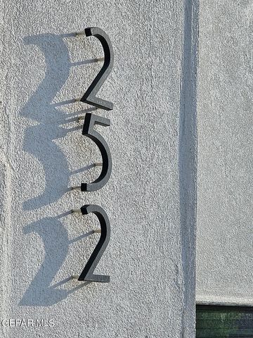 252 Hidden Crest Cir Circle, El Paso, TX 79912