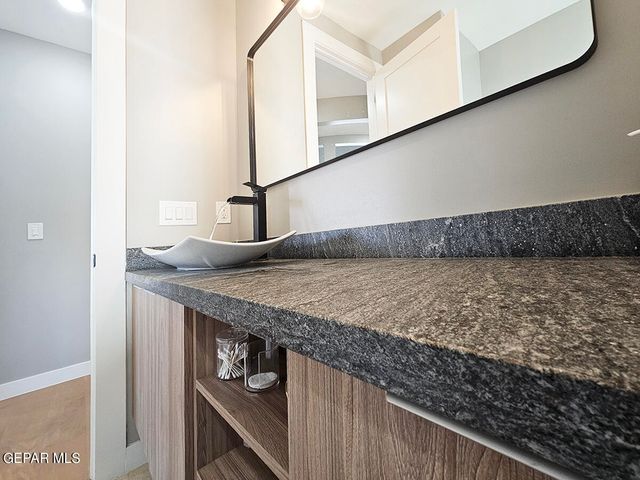 252 Hidden Crest Cir Circle, El Paso, TX 79912