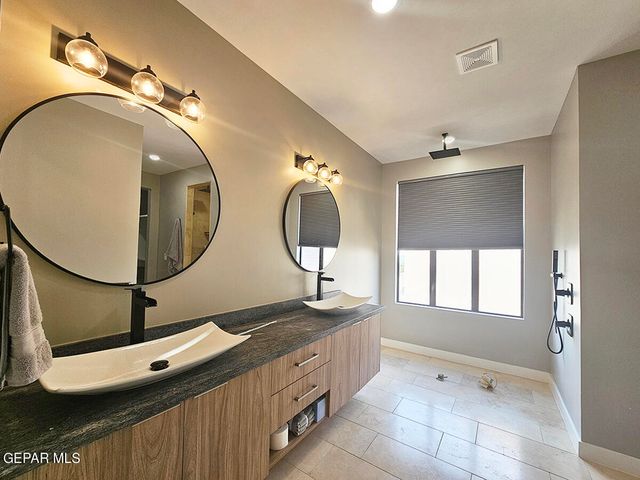 252 Hidden Crest Cir Circle, El Paso, TX 79912