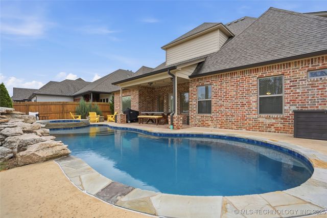 11471 S Ash Street, Jenks, OK 74037