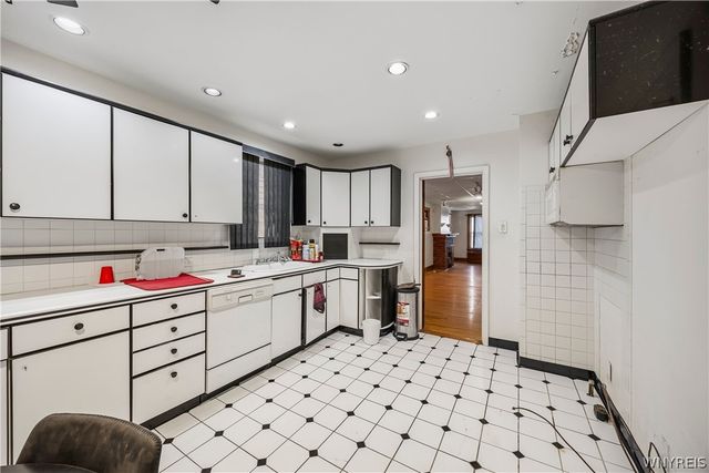 36 Godfrey Street, Buffalo, NY 14215