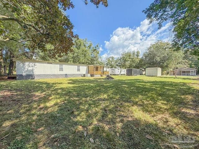 3637 Diamond St, Pace, FL 32571