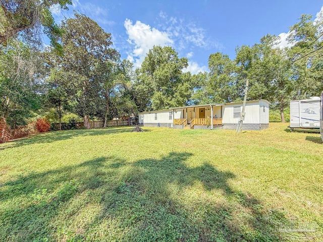 3637 Diamond St, Pace, FL 32571