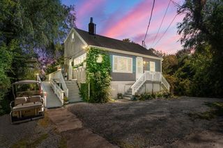 81 Constellation Rd, Marshfield, MA 02050