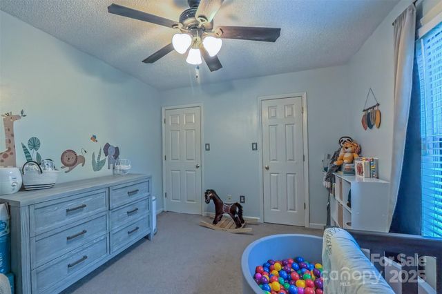 529 N Spring Avenue, Newton, NC 28658