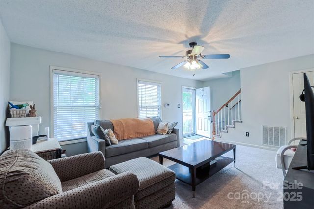 529 N Spring Avenue, Newton, NC 28658