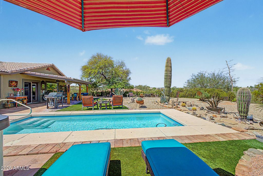 820 SIERRA VISTA Drive, Wickenburg, AZ 85390 — exterior