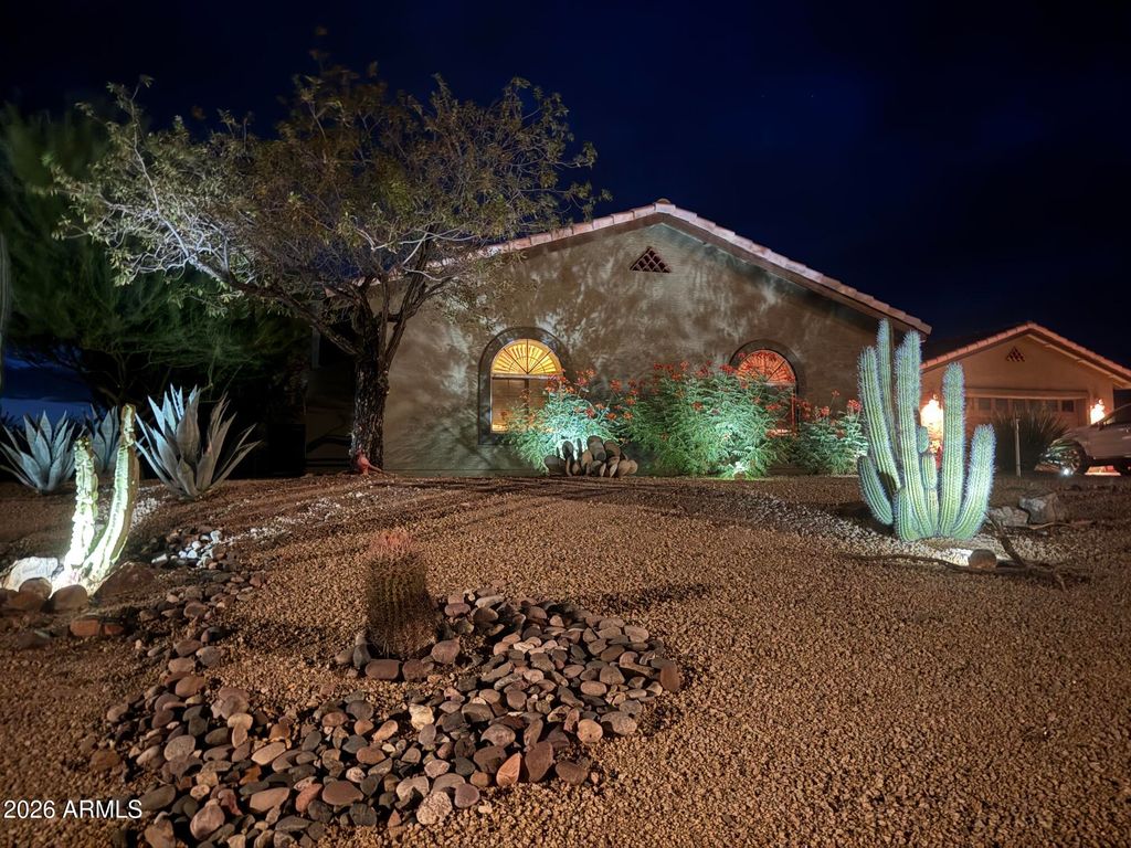 820 SIERRA VISTA Drive, Wickenburg, AZ 85390 — photo 5