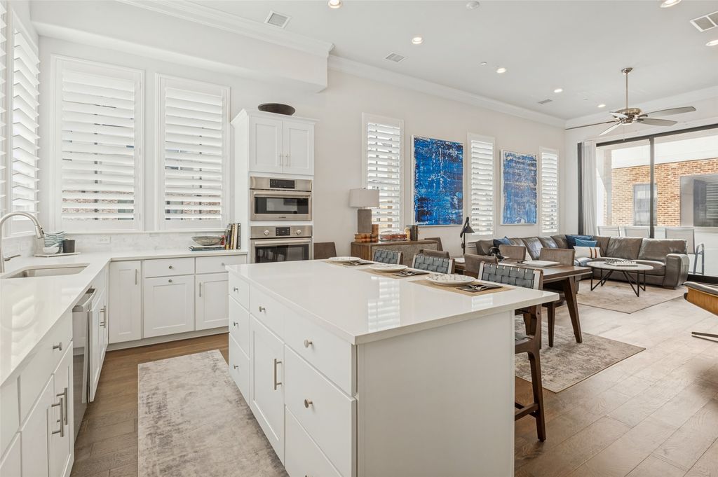 617 Dalton Lane, Irving, TX 75039 — photo 5