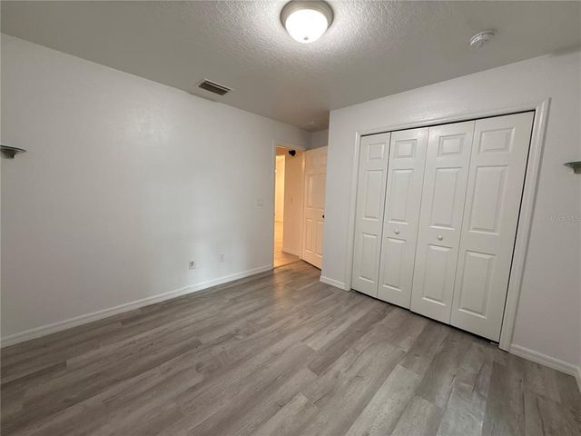 5 LARCH RADIAL, Ocala, FL 34480