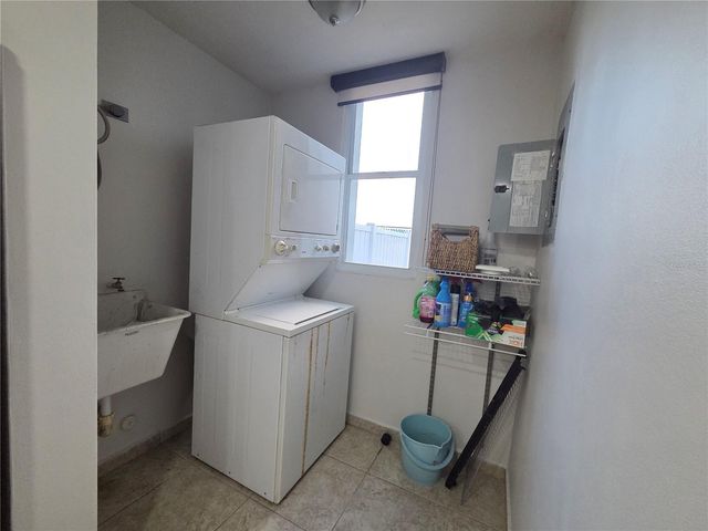 8860 PASEO DEL REY H-102, Carolina, PR 00987