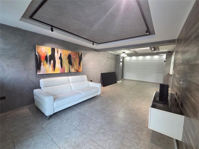 8860 PASEO DEL REY H-102, Carolina, PR 00987