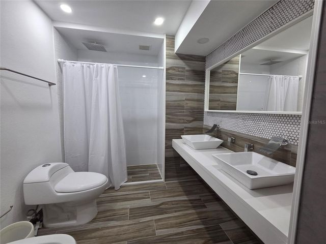 8860 PASEO DEL REY H-102, Carolina, PR 00987