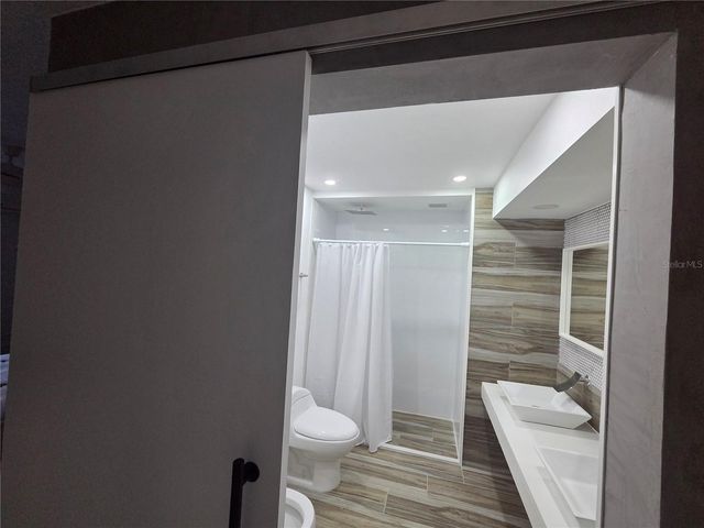 8860 PASEO DEL REY H-102, Carolina, PR 00987