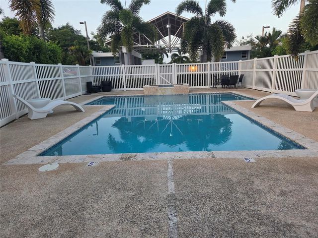 8860 PASEO DEL REY H-102, Carolina, PR 00987