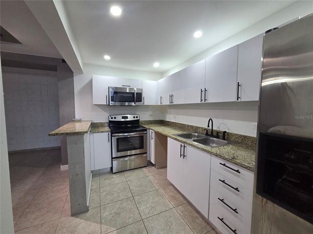 8860 PASEO DEL REY H-102, Carolina, PR 00987