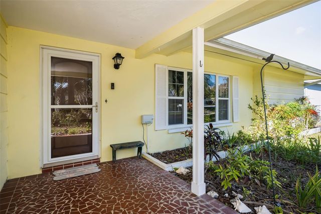 2310 SARAZEN DR, Dunedin, FL 34698