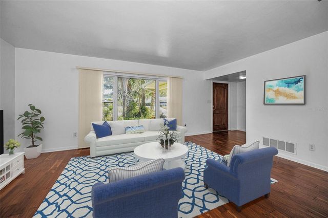 2310 SARAZEN DR, Dunedin, FL 34698