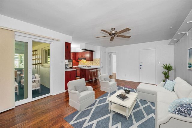 2310 SARAZEN DR, Dunedin, FL 34698