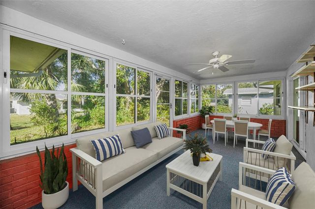 2310 SARAZEN DR, Dunedin, FL 34698