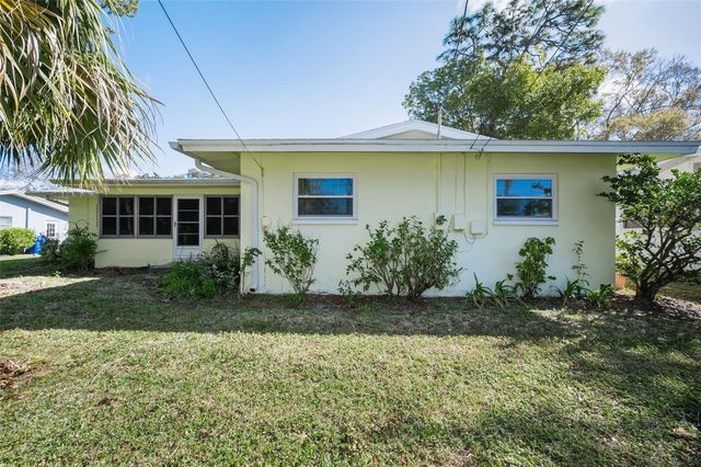 2310 SARAZEN DR, Dunedin, FL 34698