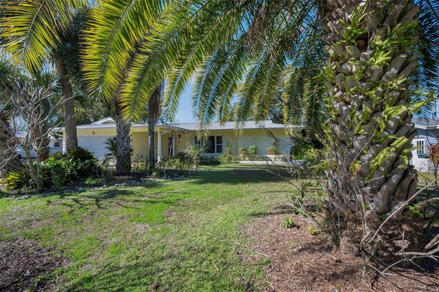 2310 SARAZEN DR, Dunedin, FL 34698