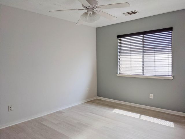 2810 Foxden Drive, Pearland, TX 77584