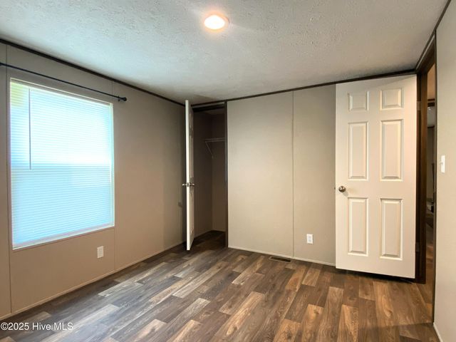 2188 Fay Circle, Supply, NC 28462