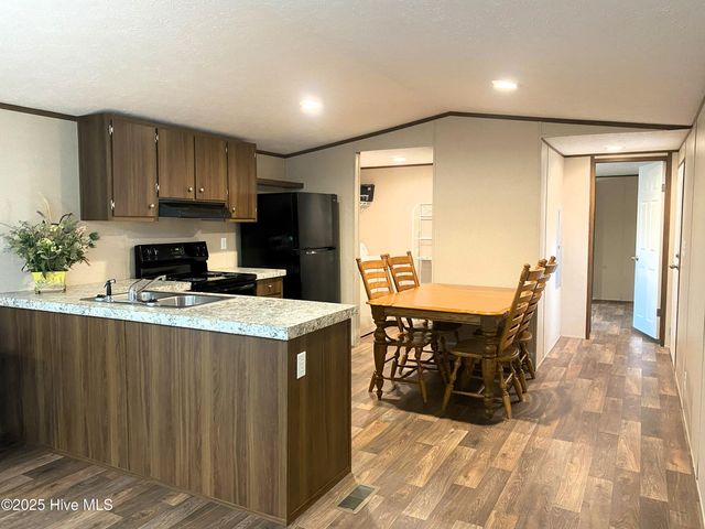 2188 Fay Circle, Supply, NC 28462