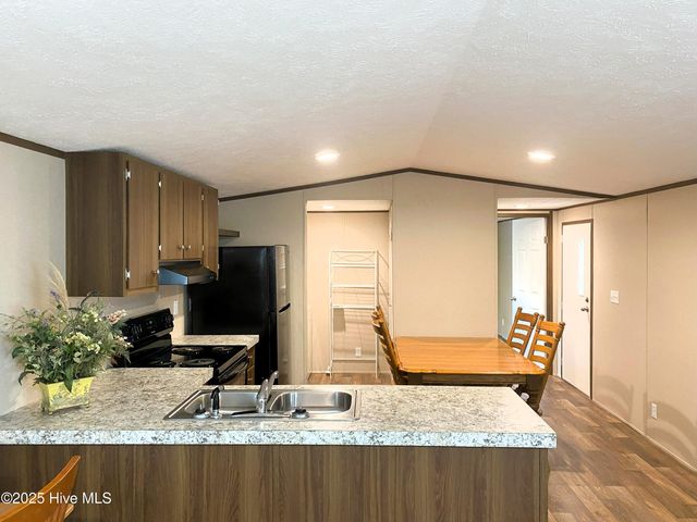 2188 Fay Circle, Supply, NC 28462