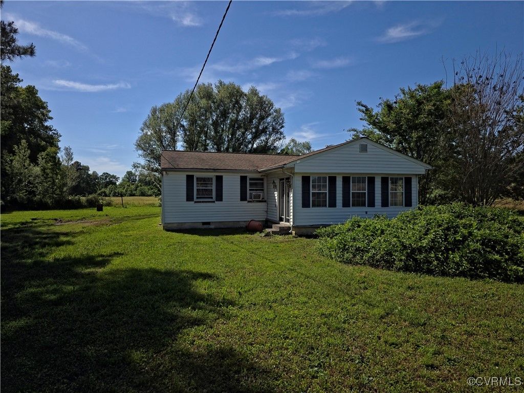 2446 Mantua Rd, Stevensville, VA 23161