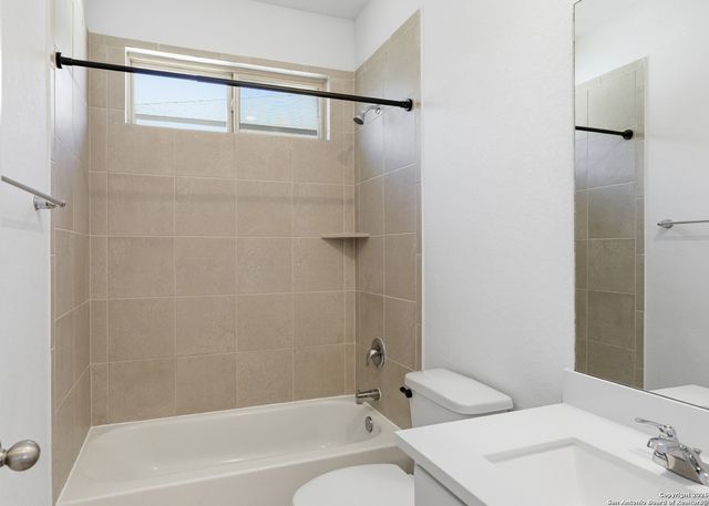 9210 McCoy, Converse, TX 78109