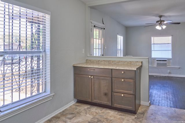 2346 Burnet St., San Antonio, TX 78202
