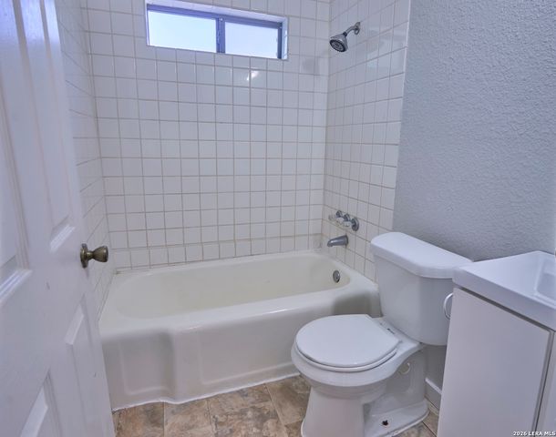 2346 Burnet St., San Antonio, TX 78202