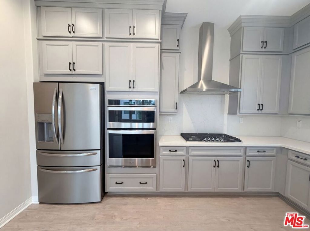 Image 6 of property listing at 130 Keeper, Irvine, CA 92618