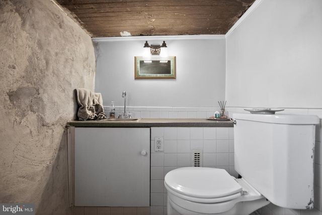 462 SEVILLE ST, Philadelphia, PA 19128