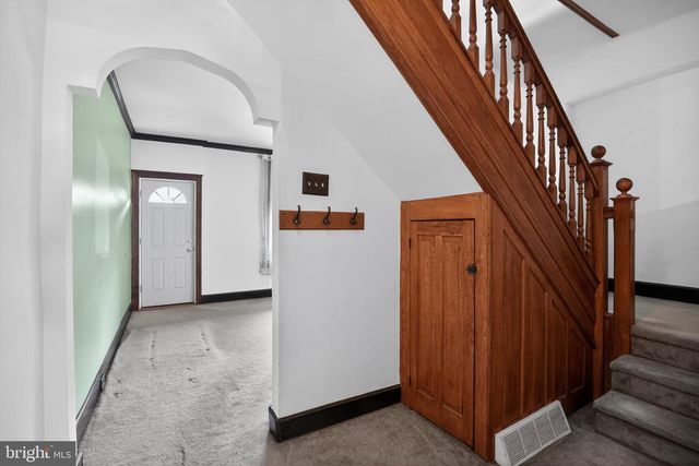 462 SEVILLE ST, Philadelphia, PA 19128