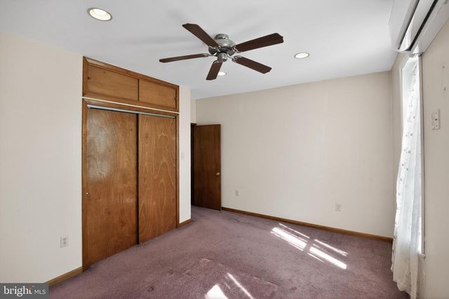 462 SEVILLE ST, Philadelphia, PA 19128