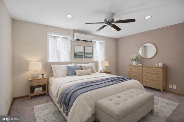 462 SEVILLE ST, Philadelphia, PA 19128