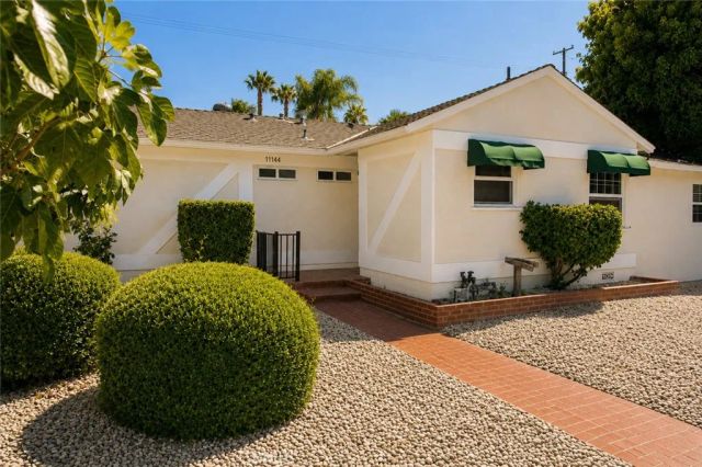 17144 Burton Street, Lake Balboa, CA 91406
