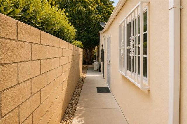 17144 Burton Street, Lake Balboa, CA 91406