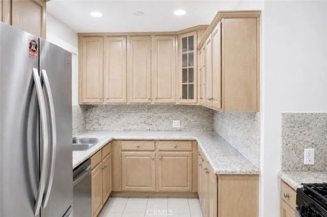 17144 Burton Street, Lake Balboa, CA 91406
