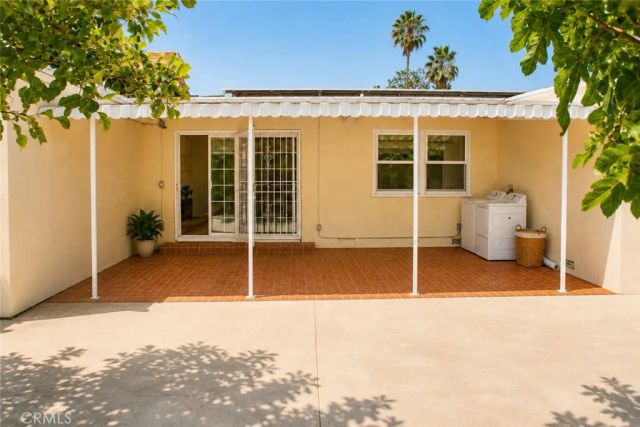 17144 Burton Street, Lake Balboa, CA 91406