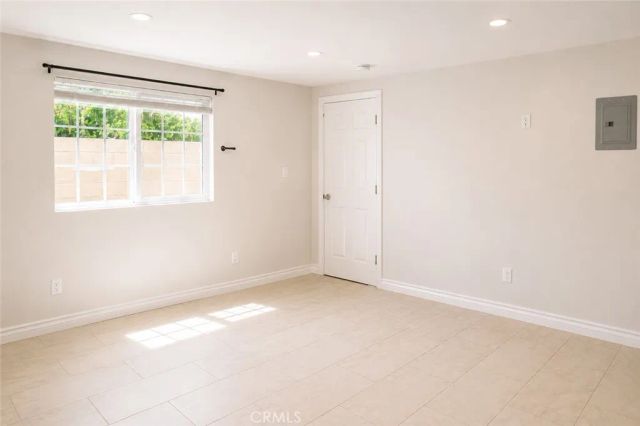 17144 Burton Street, Lake Balboa, CA 91406