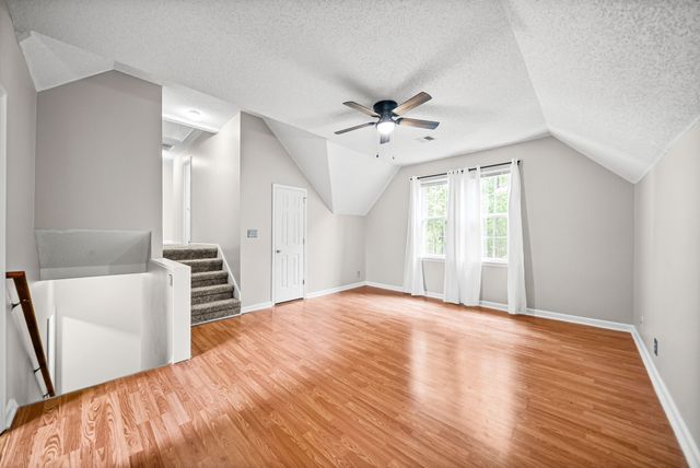 206 Longwood Ln, Clarksville, TN 37043