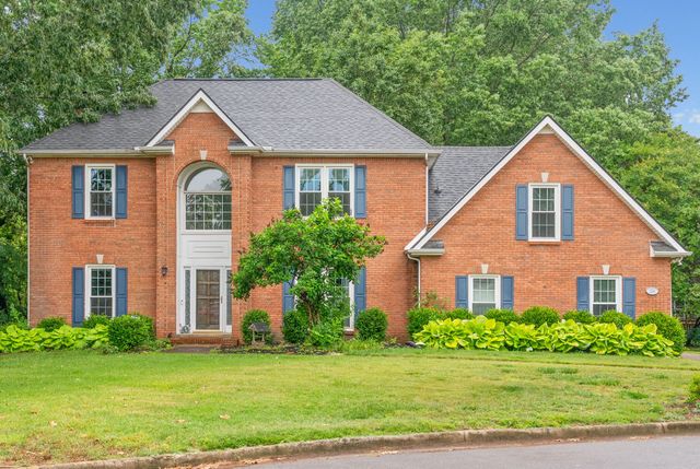 206 Longwood Ln, Clarksville, TN 37043
