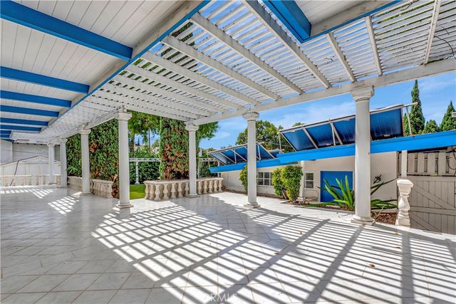 150 W 36th Street, Long Beach, CA 90807