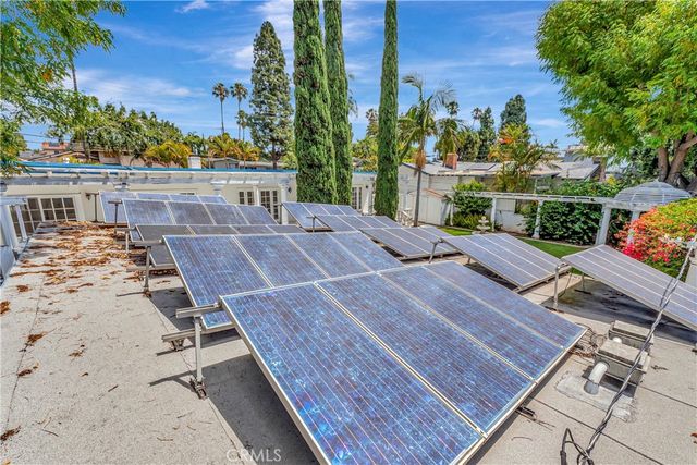 150 W 36th Street, Long Beach, CA 90807
